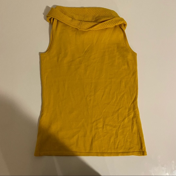 New 100% Merino Wool Antonio Melani Kyla  Mustard knit Small  Sleeveless Top - Picture 3 of 6